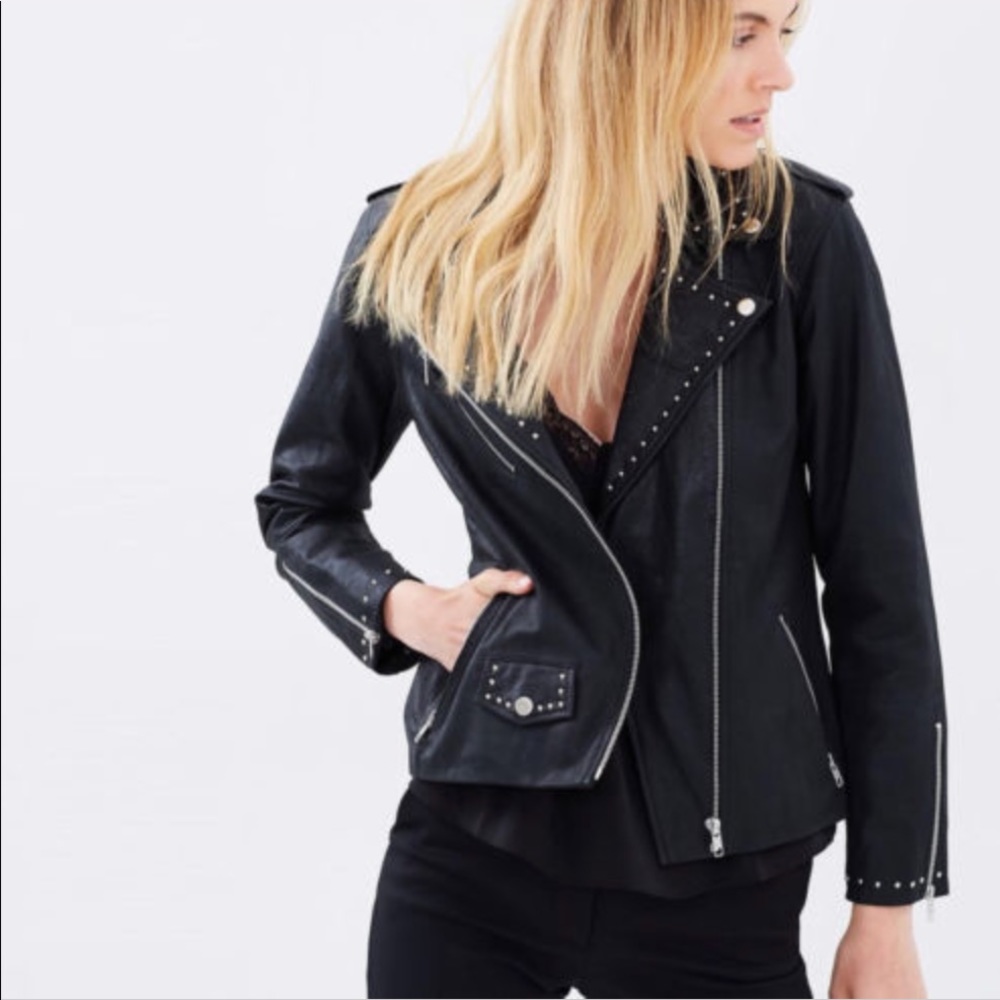 🔥 Steele 100% leather studded jacket NWOT